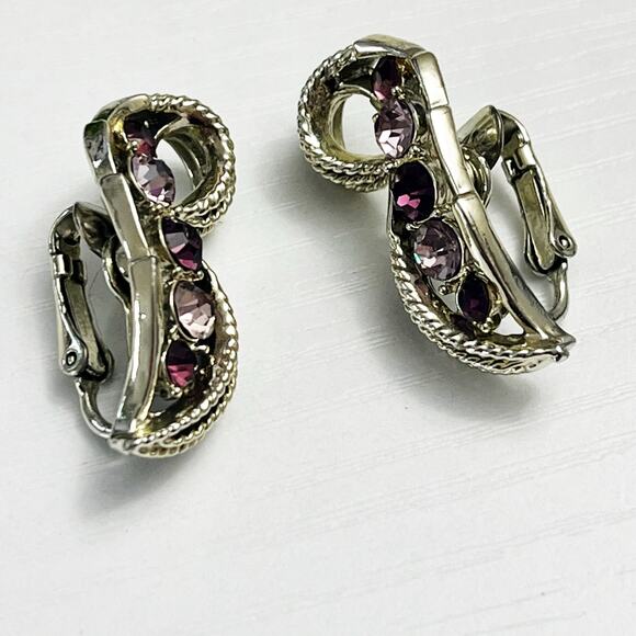 Coro Vintage Purple Crystal Pea Pod Clip Earrings - Picture 3 of 6
